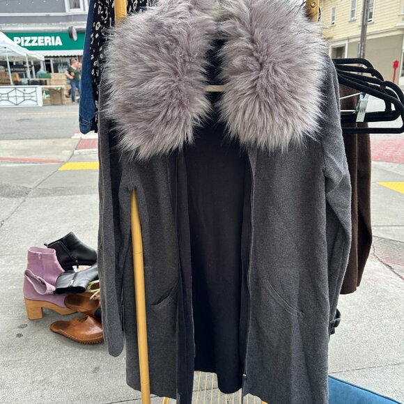 Ost cardigan / jacket with removable faux fur collar - Picture 2 of 10